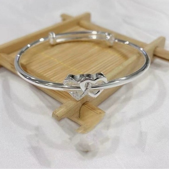 New items - Picture 11 of 16